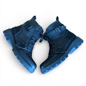 UGG Zorrah Women’s Combat Boots Size 10